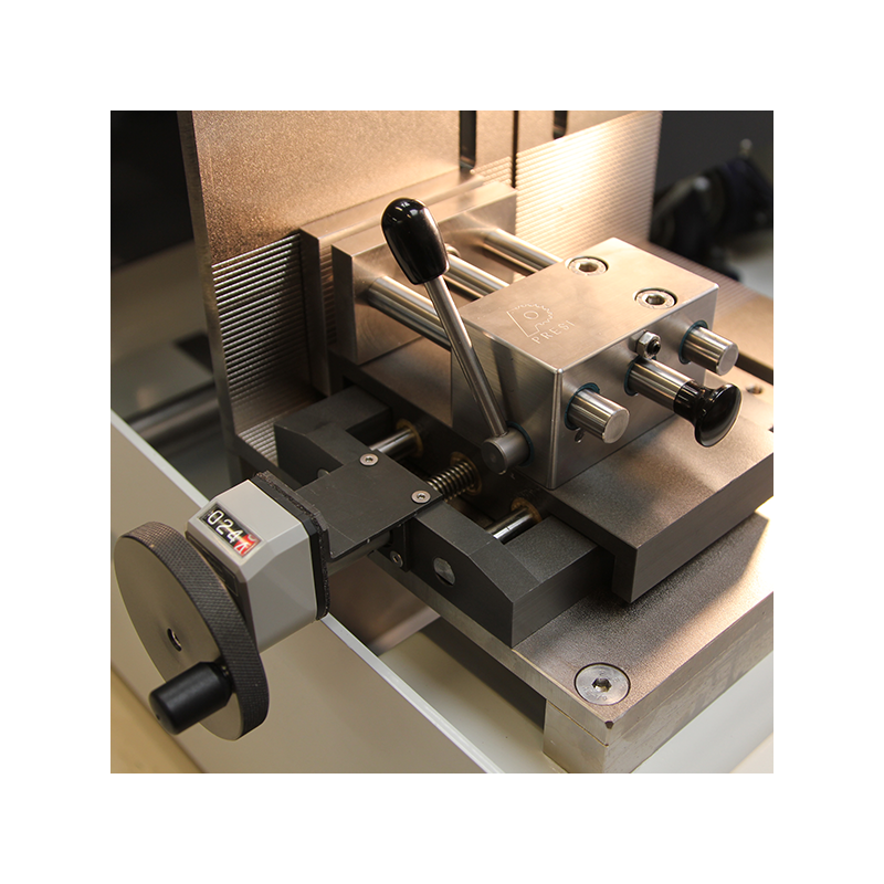 TABLE TRANSVERSALE A DEPLACEMENT MANUEL MECATOME T265
