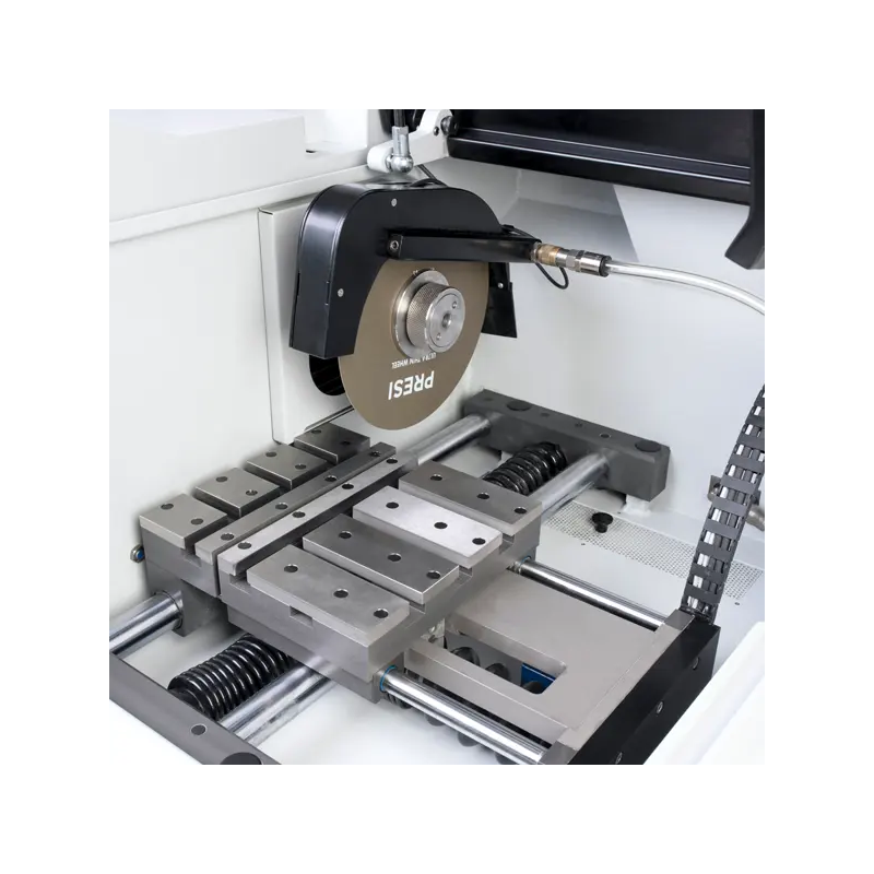 TABLE TRANSVERSALE A DEPLACEMENT MOTORISE T215